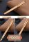 Елегантна пір'яна ручка Picasso, виконана в розкішному золотистому відтінку.