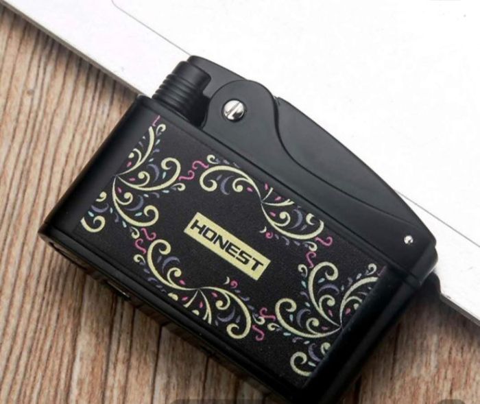 Бензинова запальничка Honest Flora Noir (Флора Нуар)