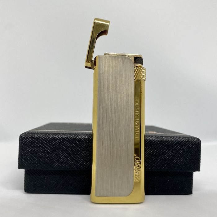 Запальничка Газова Zorro (Золото/Срібло) | Серія Ultimate Justice