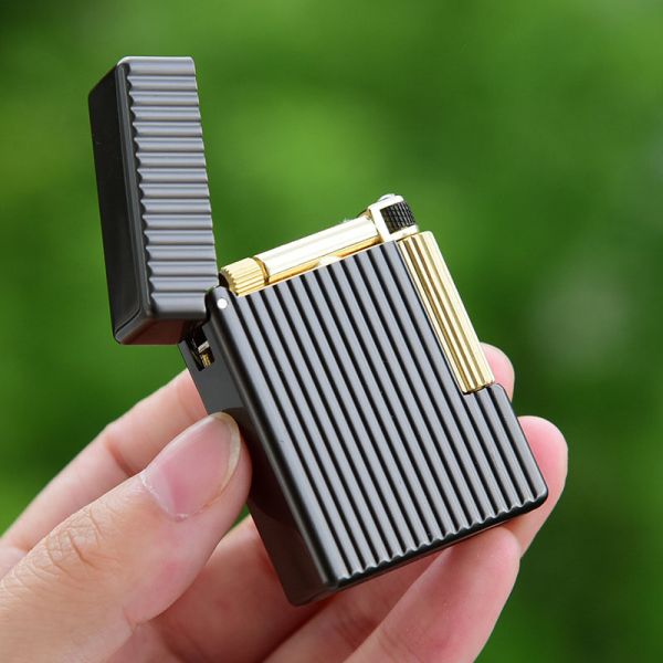 Елегантна Бензинова Запальничка Star сіро-чорного кольору