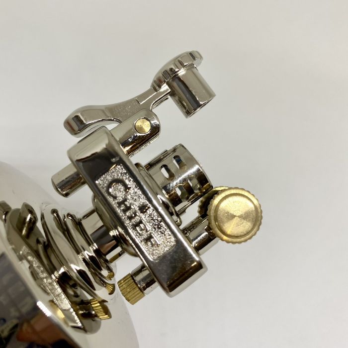 Настільна бензинова запальничка  Chief срібляста