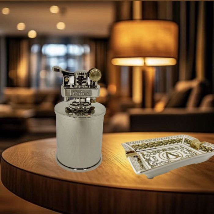 Настільна бензинова запальничка  Chief срібляста