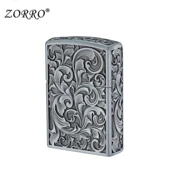 Бензинова запальничка Zorro "Antique Brass" з художнім гравіюванням Серебриста