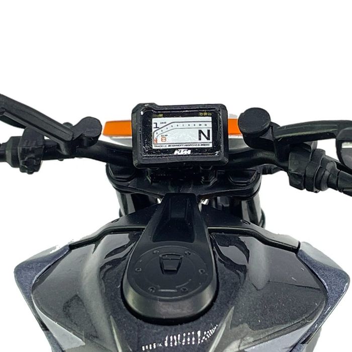 Масштабна модель мотоцикла KTM 1290 Super Duke R (1:12) помаранчеві вставки