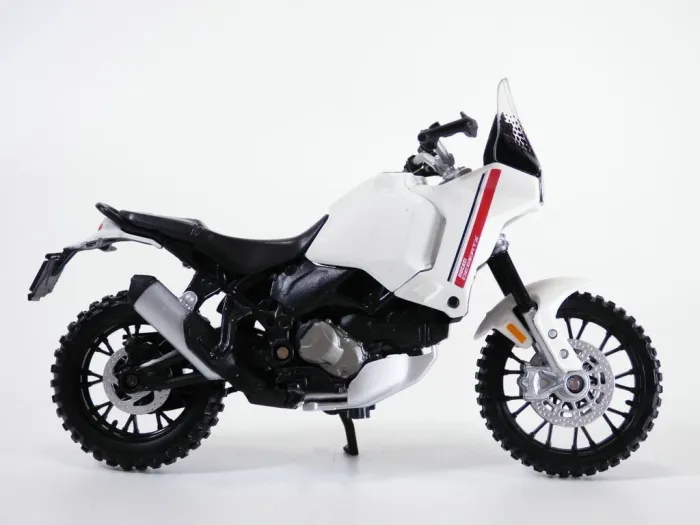 Колекційна модель мотоцикла Ducati DesertX (Maisto) — Масштаб 1:18