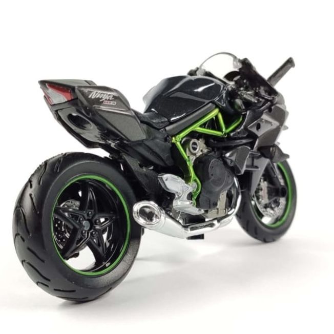 Колекційна модель мотоцикла Kawasaki Ninja H2R — Масштаб 1:18 (Maisto) "Mirror Coated Black" з контрастною яскраво-зеленою рамою (Trellis frame)