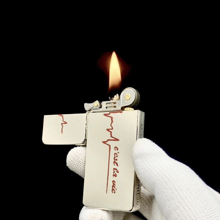 Ексклюзивна бензинова запальничка ZORRO «C'est la vie»(«Таке життя») Limited Edition
