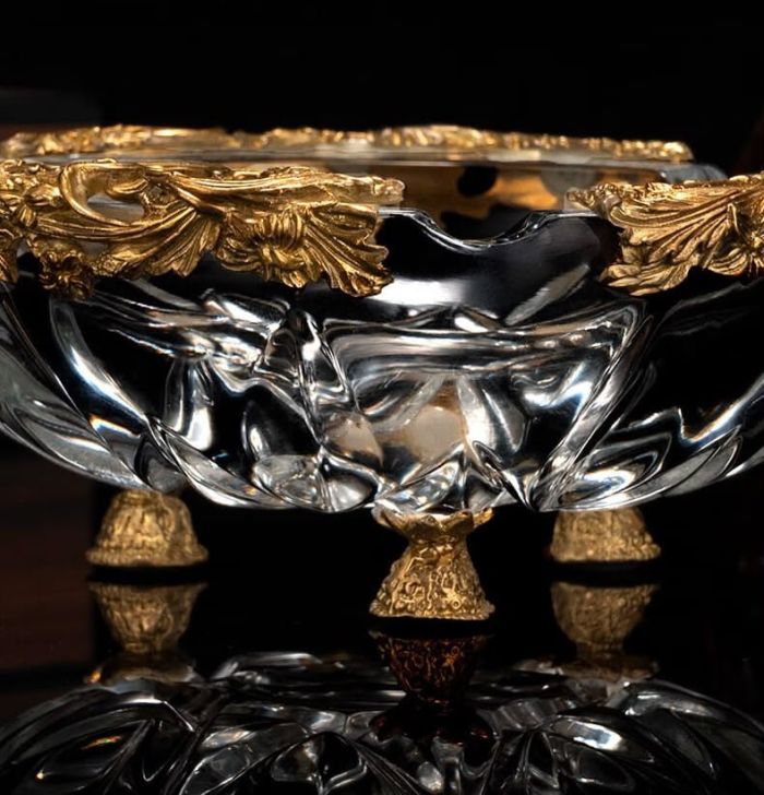 Розкішна сигарна попільничка з кришталевого скла та латуні