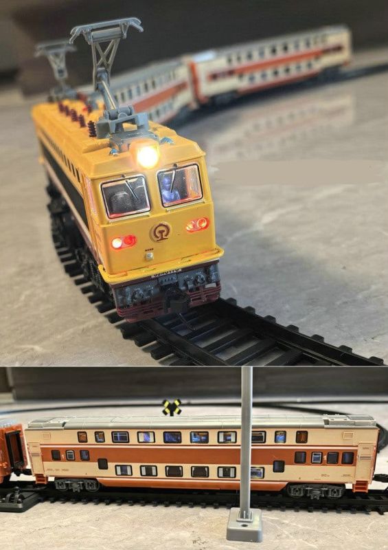 Електрична залізниця FENFA SS7C на акумуляторах (Масштабний ігровий set з підсвіткою вагонів та звуком) у подарунковій коробці