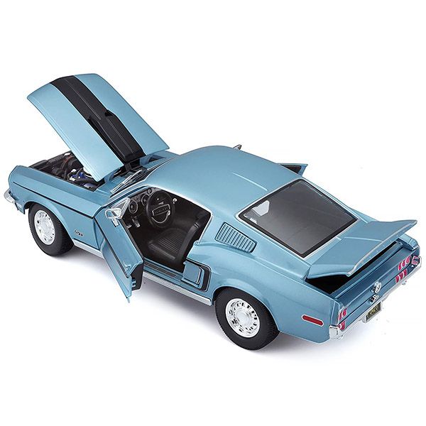Легенда американського автопрому: Колекційна модель 1968 Ford Mustang GT Cobra Jet (1:18) від Maisto
