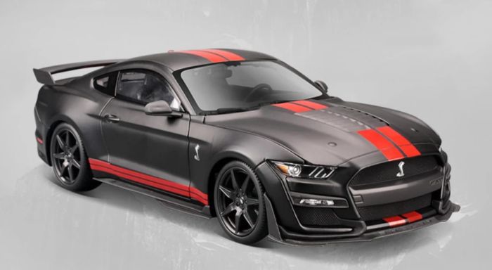 Колекційна модель автомобіля 2020 Mustang Shelby GT500 (CFTP) від Maisto — Масштаб 1:18