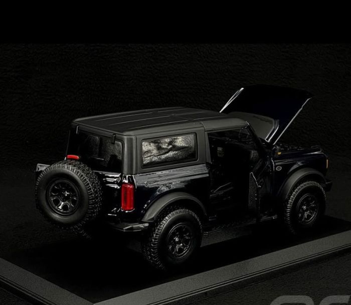 Колекційна автомобільна модель 2021 Ford Bronco Wildtrak (Maisto, масштаб 1:18)