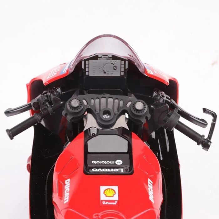 Колекційна модель мотоцикла Ducati Desmosedici GP (2022) #63 Pecco Bagnaia — Масшт. 1:6 від Maisto