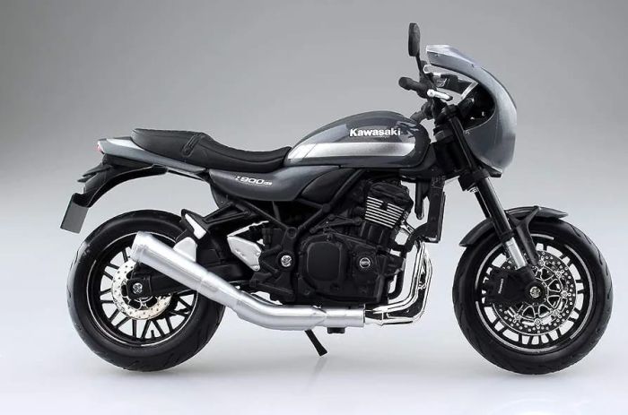 Колекційна модель мотоцикла Kawasaki Z900RS Cafe (масштаб 1:12) від Maisto