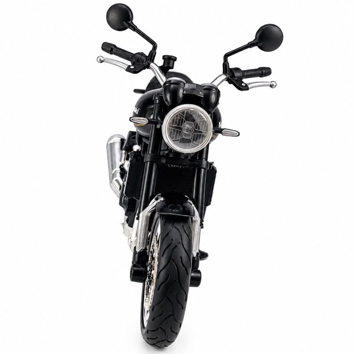Колекційна масштабна модель мотоцикла Kawasaki Z900RS (1:12) — Maisto