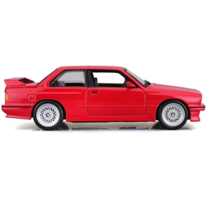 Колекційна масштабна модель авто BMW 3 Series M3 1988 (E30) — від Bburago 1:24, червона