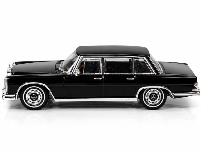 Колекційна модель 1963 Mercedes-Benz 600 (W100) — Welly NEX Models 1:24