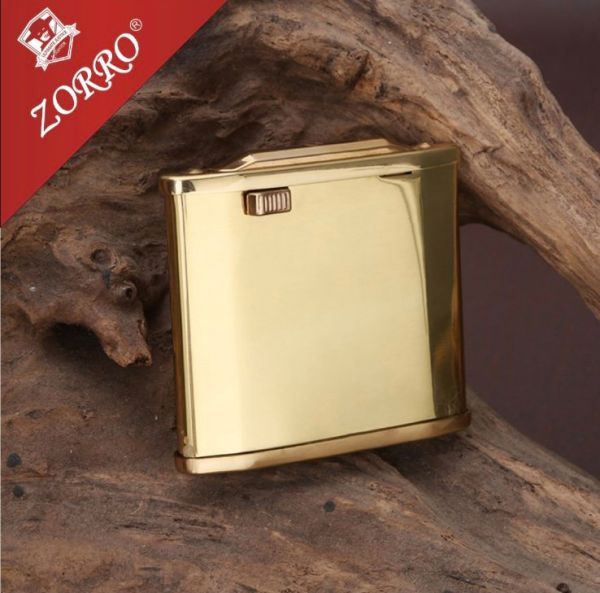 Бензинова запальничка ZORRO в золотому кольорі