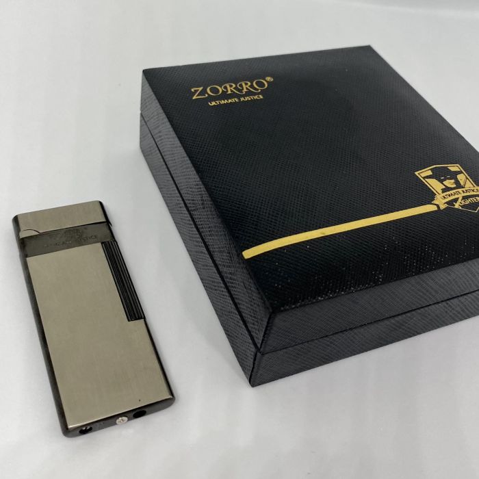 Газова запальничка ZORRO серії "ULTIMATE JUSTICE" металік/чорний