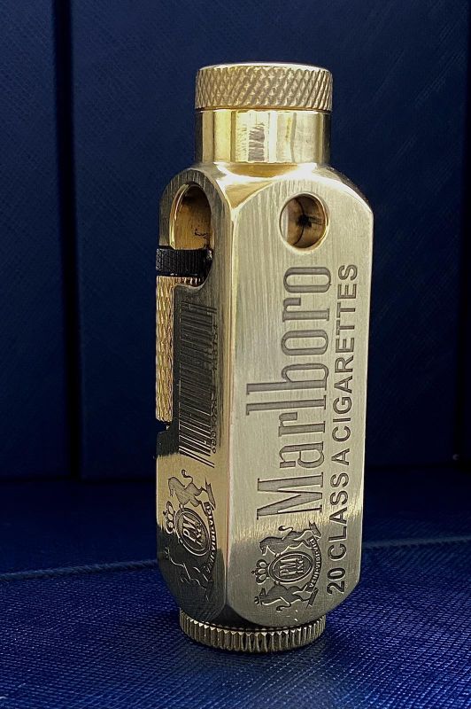 Бензинова запальничка з латуні MARLBORO